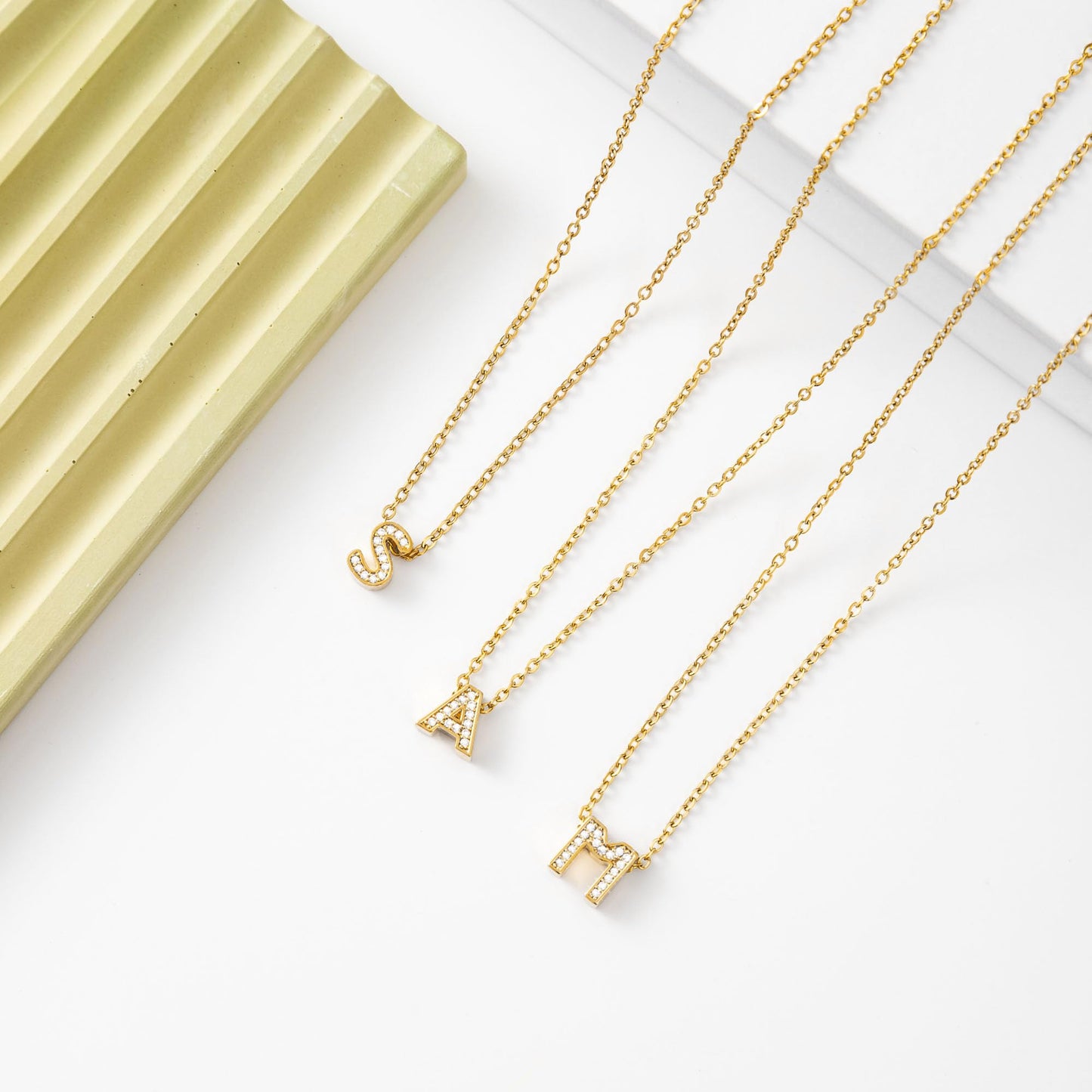 JSJOY Gold Diamond Initial Necklaces for Women Girls, Tiny Initial Necklace Letter A-Z Pendant Choker Cubic Zirconia Necklaces Diamond Necklace Crystal Pendant Jewelry for Teen Girls