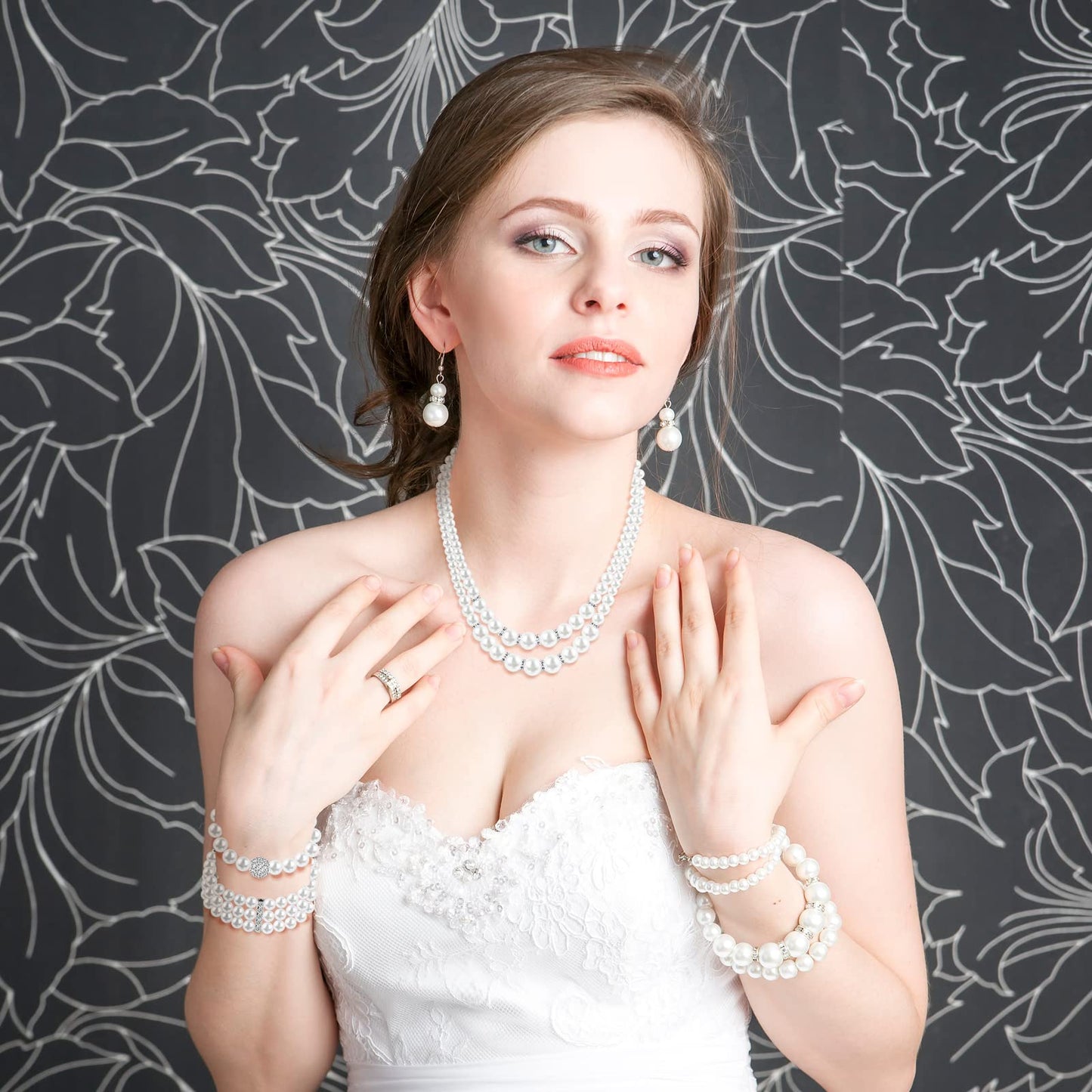 8 Pcs Pearl Necklace Pearl Earrings Pearl Bracelet Set fashion Simulated Pearls Accessories Wedding Pearl Jewelry Set Christmas Gift for Women Mom Wife