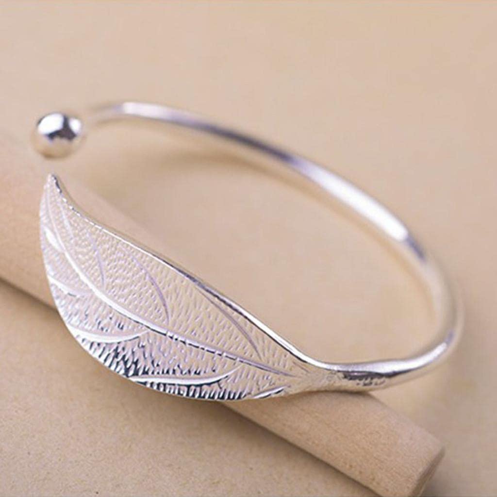 Leaf Shape Bracelet for Women Girls Metal Bracelet Fashion Simple Open Bracelets Jewelry Bangle Bracelets Gifts Birthday