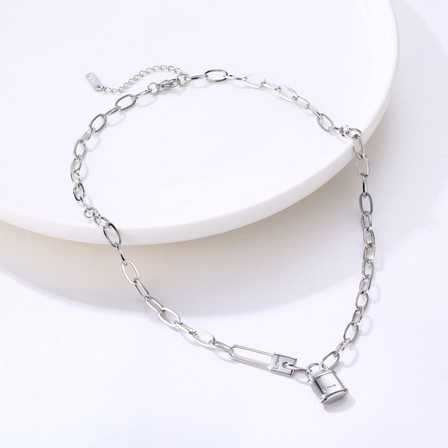 Lock-silver