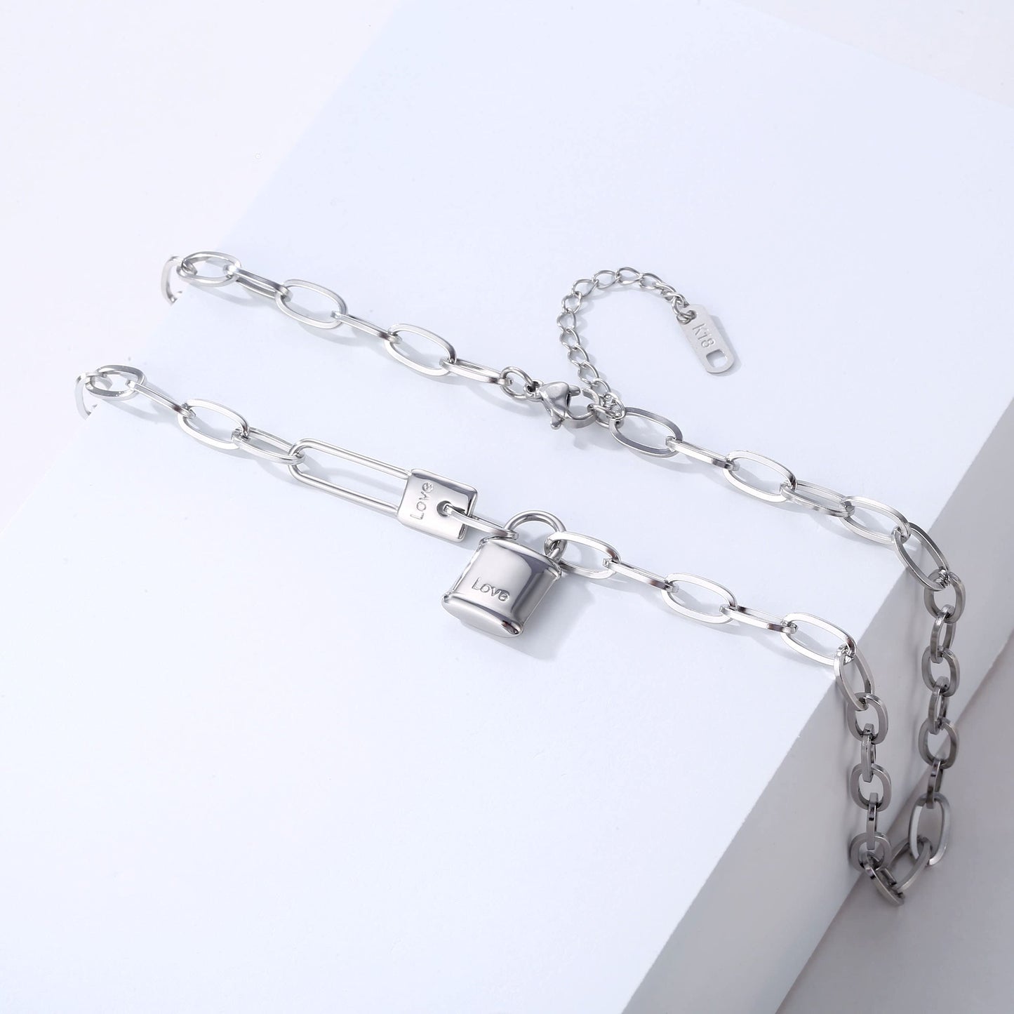 Lock-silver