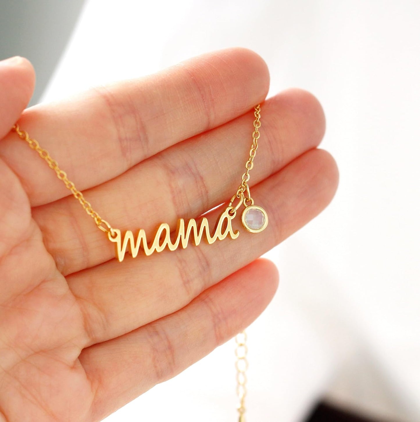 JSJOY Mom Birthday Gifts Gold Mama Bracelet with Birthstone Birthday Gifts for Women Dainty Birthstone Bracelets Emerald Jewelry Mom Gifts for Mother New Mom Gifts