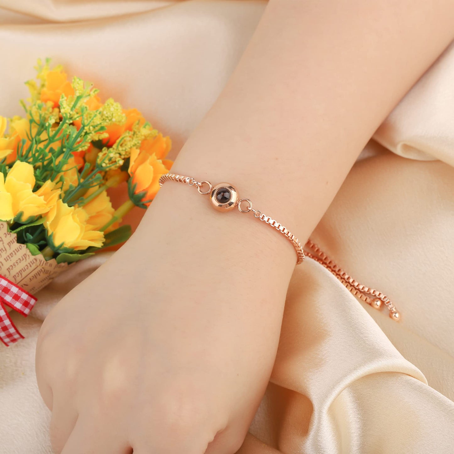 Custom Photo Bracelet Personalized Photo Projection Bracelet Circle Photo Bracelets with Picture Inside for Women Men Couple Best Friend gife
